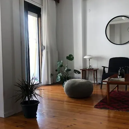 Comfortable And Elegant Flat In Thessaloníki
